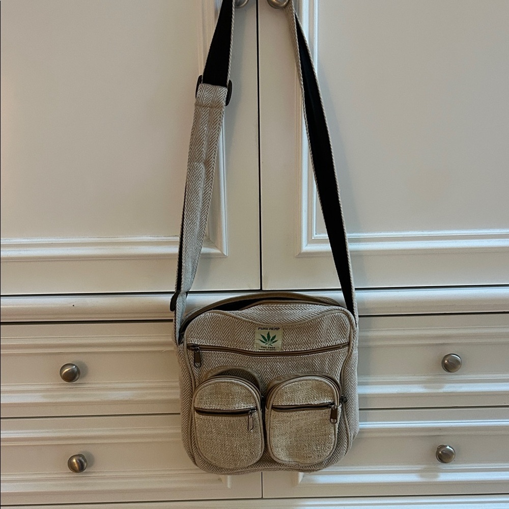 Kathmandu hemp purse in EUC
